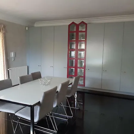 Vila Porto Βίλα *