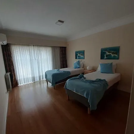 Vila Porto Βίλα *
